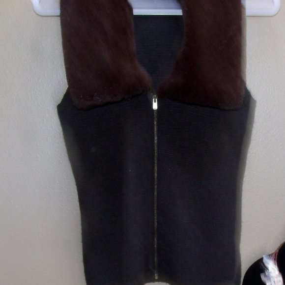 GAP GRAY KNIT W/SOFT BROWN FAUX FUR COLLAR SLEEVELESS SWEATER VEST Sz S Small - Picture 11 of 12